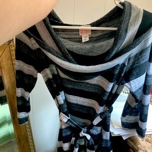Canyon river blues medium shirt